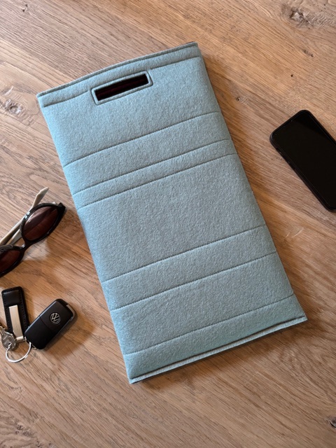 fryskfilt_sleevetas_warber_wolvilt_laptoptas_opmaat_04