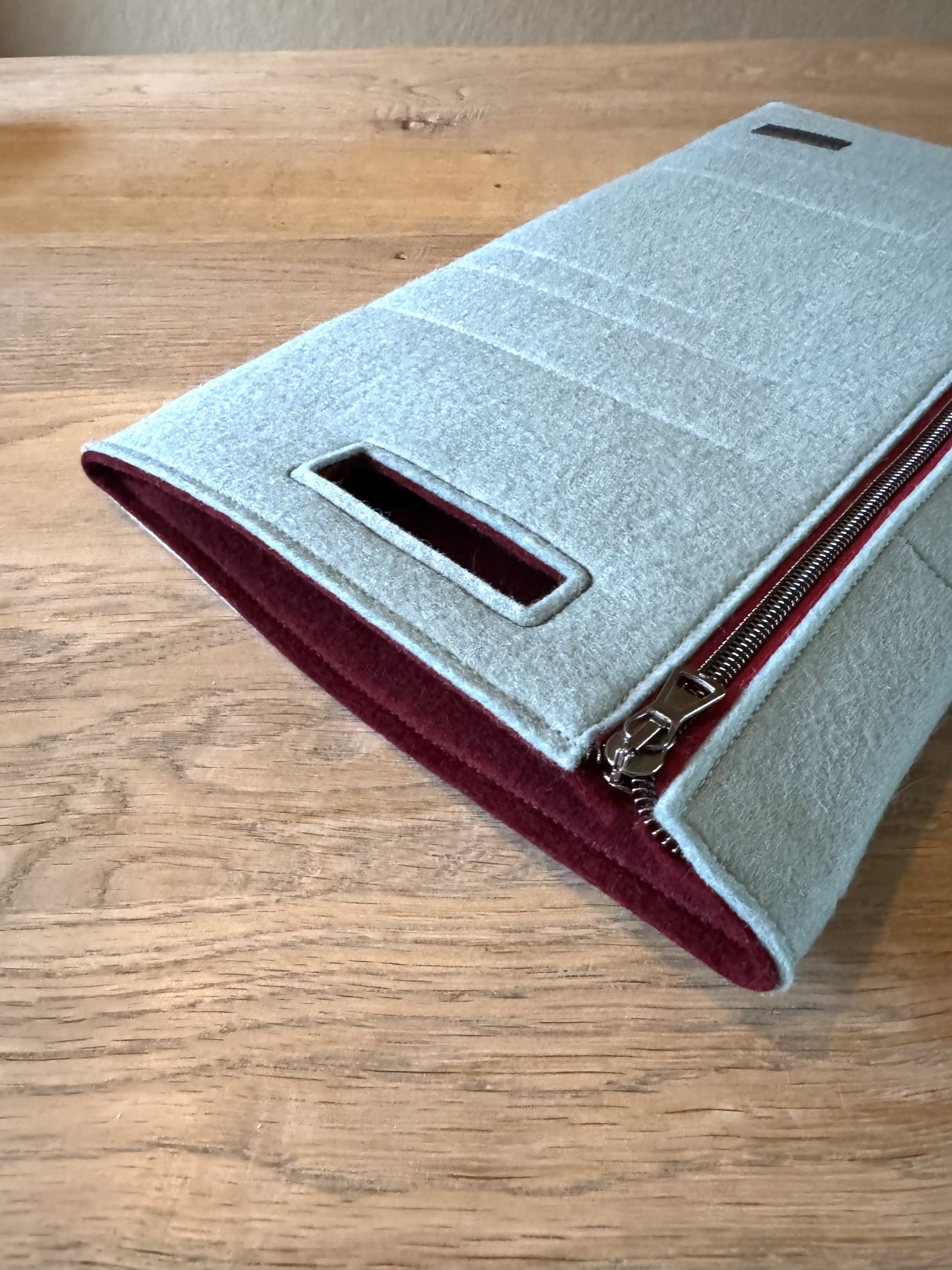 fryskfilt_sleevetas_warber_wolvilt_laptoptas_opmaat_01